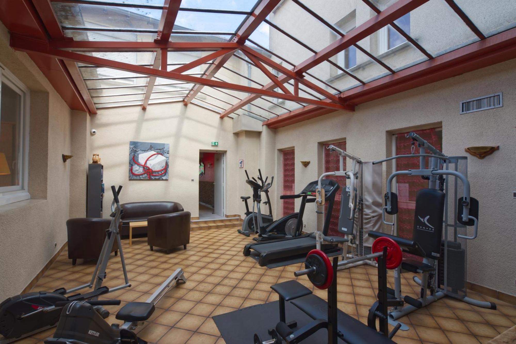 Logis Hotel Centrotel Et Spa Bulles D'Allier Montmarault Luaran gambar